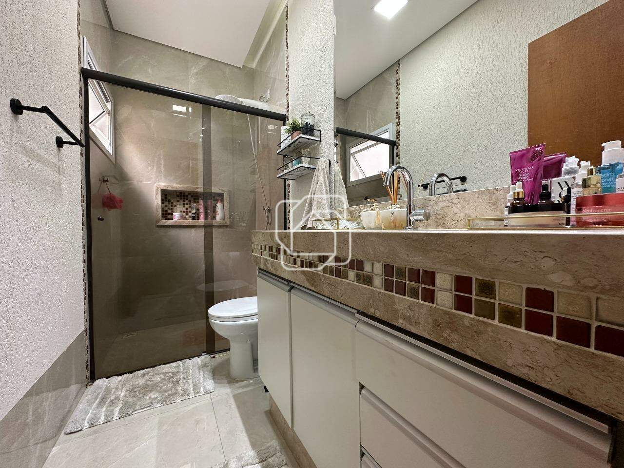 Casa de Condomínio à venda em Salto - SP - Ilha das Águas: