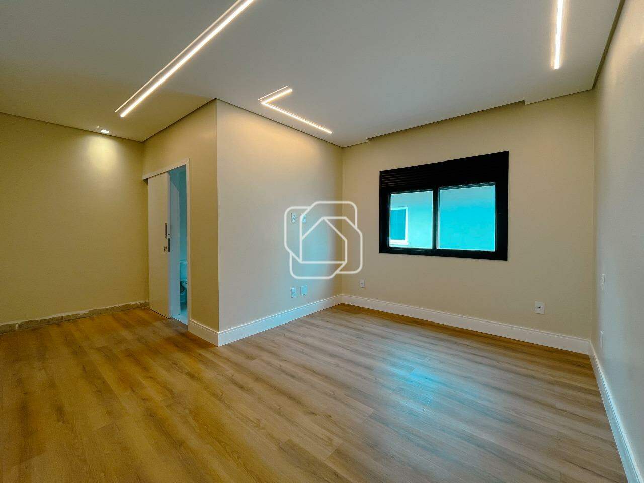 Casa de Condomínio à venda em Indaiatuba - SP - Jardim Residencial Alto de Itaici: Dormitório