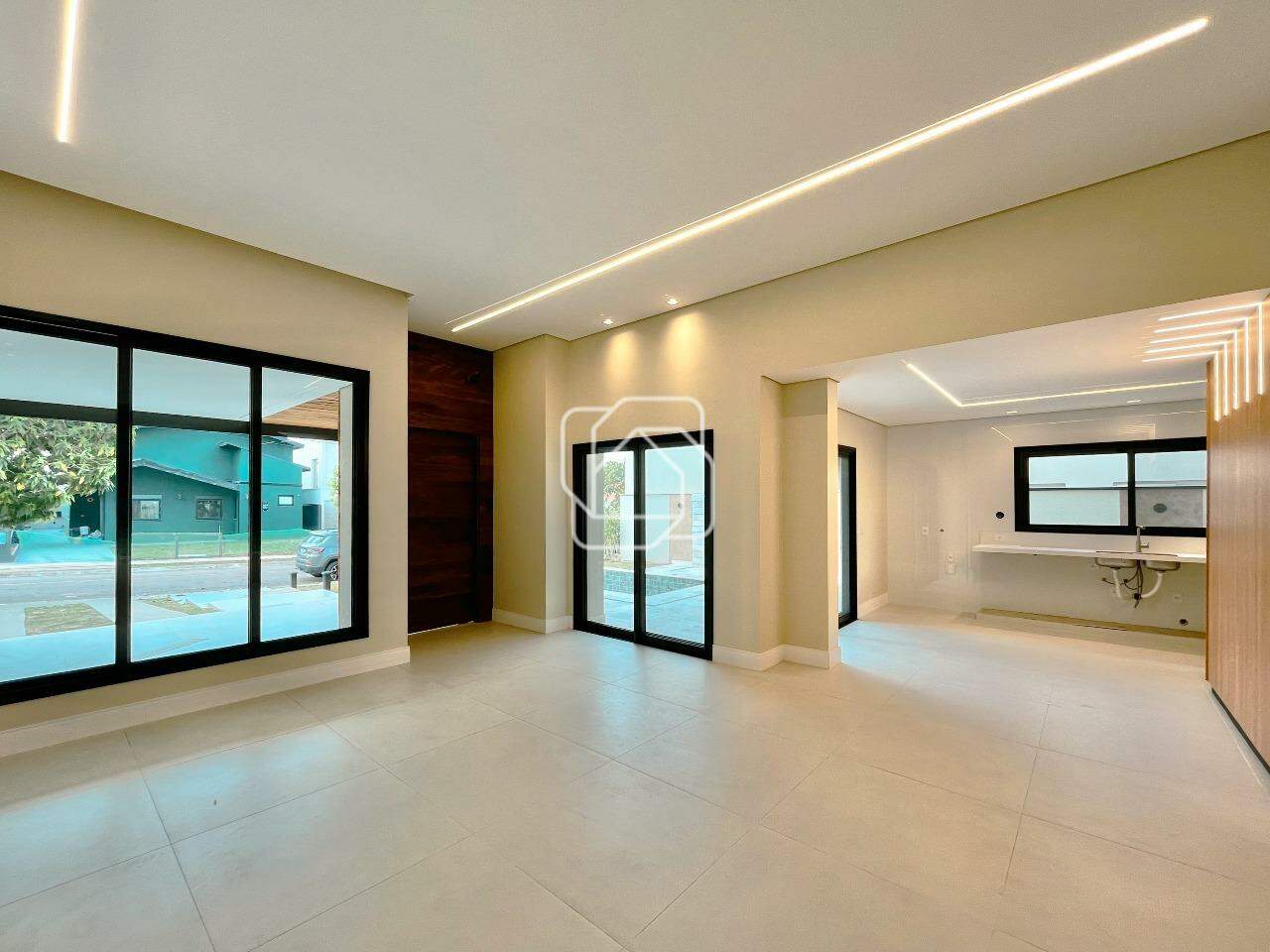 Casa de Condomínio à venda em Indaiatuba - SP - Jardim Residencial Alto de Itaici: Ambientes integrados