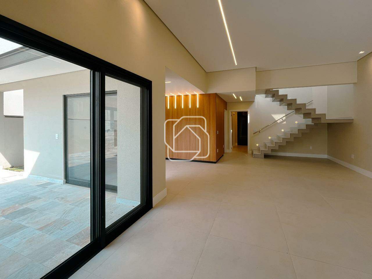 Casa de Condomínio à venda em Indaiatuba - SP - Jardim Residencial Alto de Itaici: Ambientes integrados