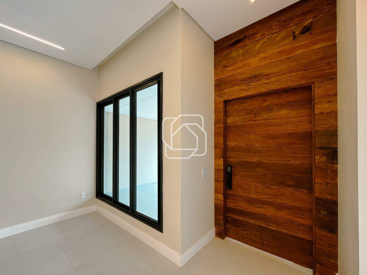 Casa de Condomínio à venda em Indaiatuba - SP - Jardim Residencial Alto de Itaici: Hall de entrada