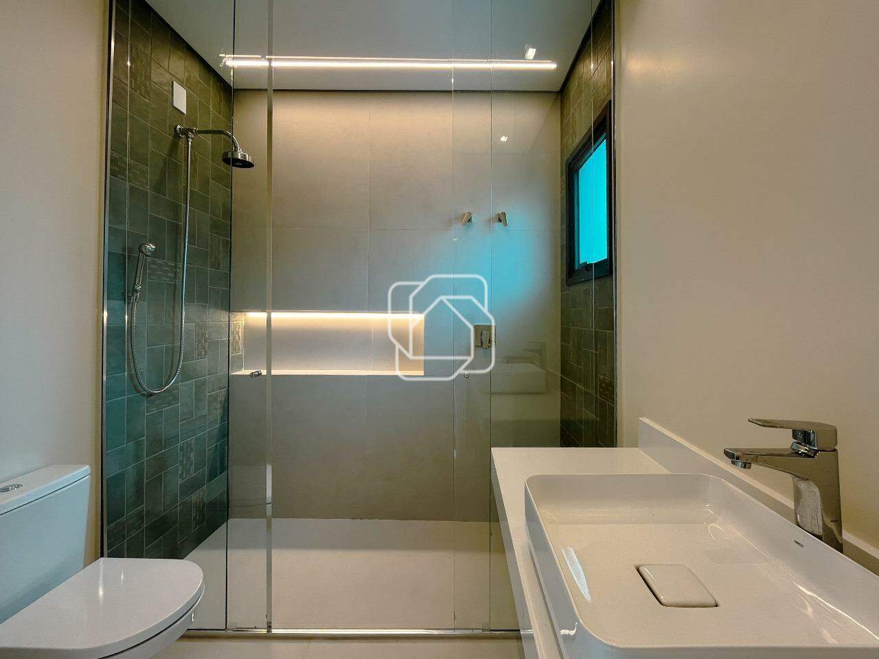 Casa de Condomínio à venda em Indaiatuba - SP - Jardim Residencial Alto de Itaici: Banheiro