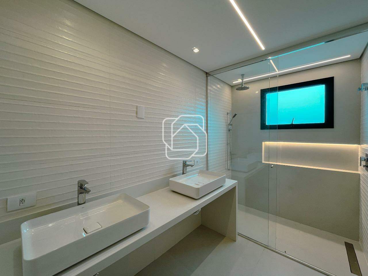 Casa de Condomínio à venda em Indaiatuba - SP - Jardim Residencial Alto de Itaici: Banheiro