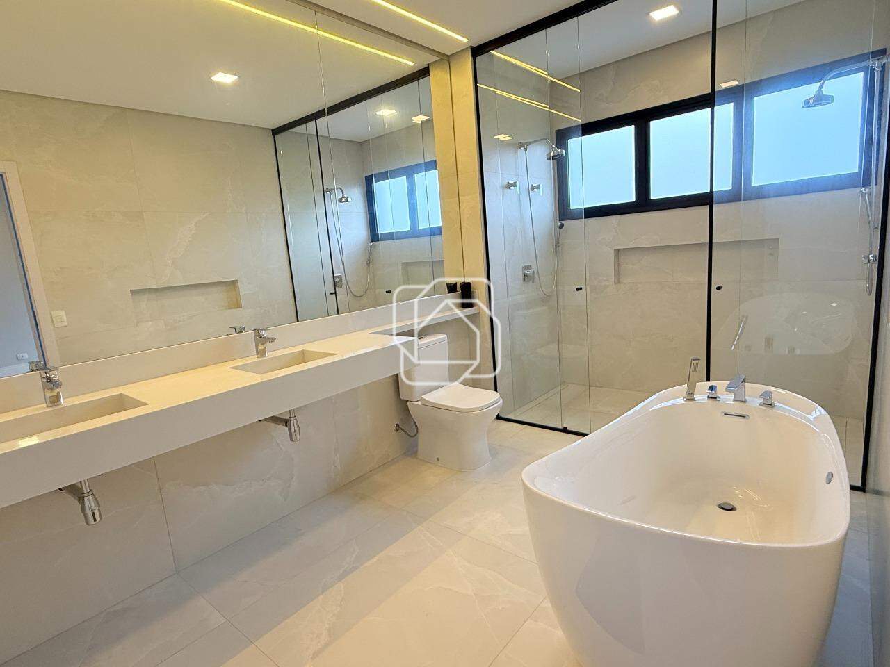 Casa de Condomínio à venda em Itu - SP - Condomínio Villas do Golfe: Banheiro