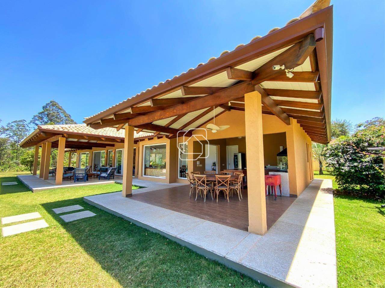 Casa de Condomínio para aluguel em Itu - SP - Condomínio Terras de São José II: Espaço gourmet e área externa