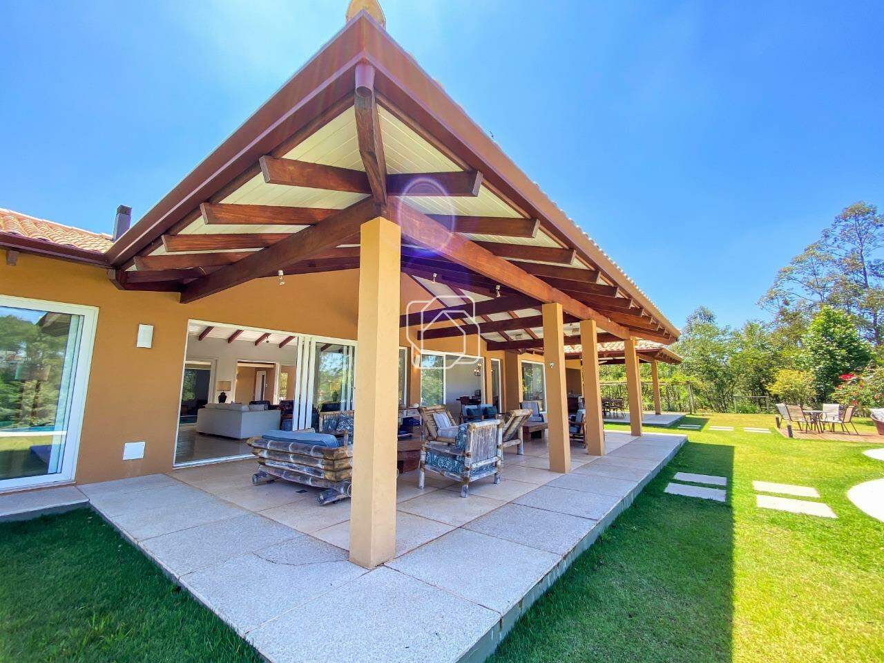 Casa de Condomínio para aluguel em Itu - SP - Condomínio Terras de São José II: Espaço gourmet e gramado