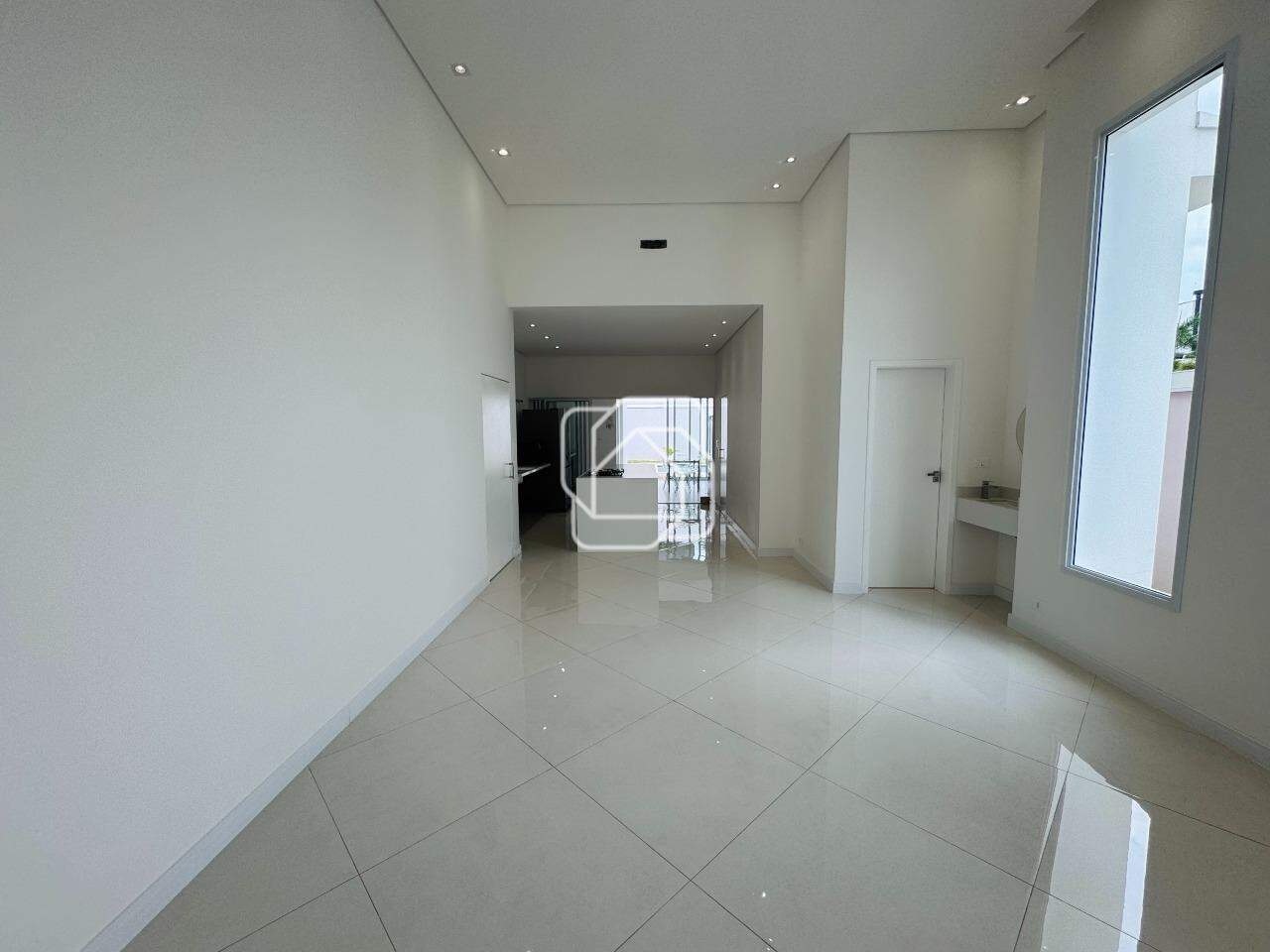 Casa de Condomínio à venda em Salto - SP - Portal dos Bandeirantes Salto: Sala 