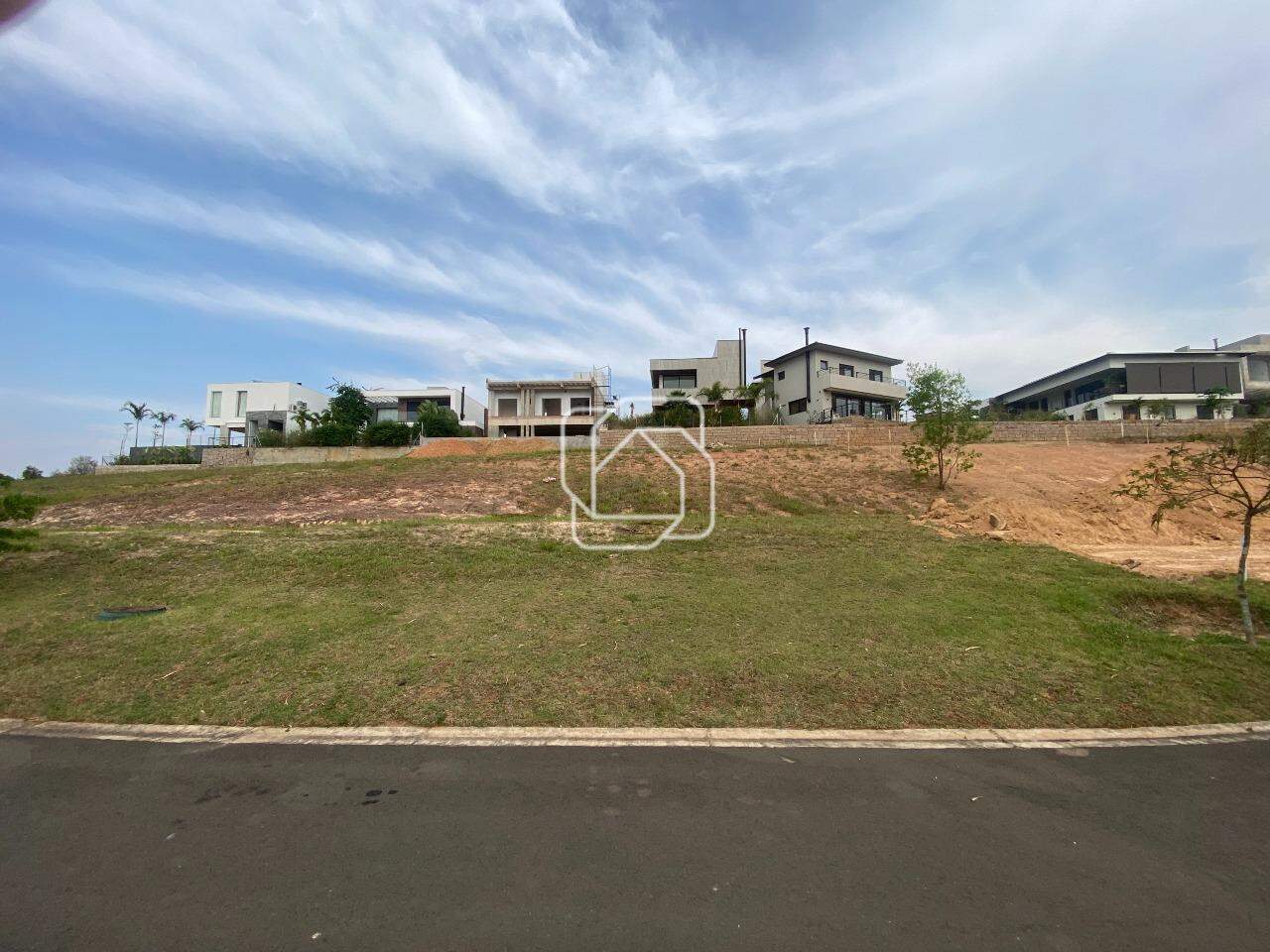Terreno à venda em Itu - SP - Condomínio Villas do Golfe: