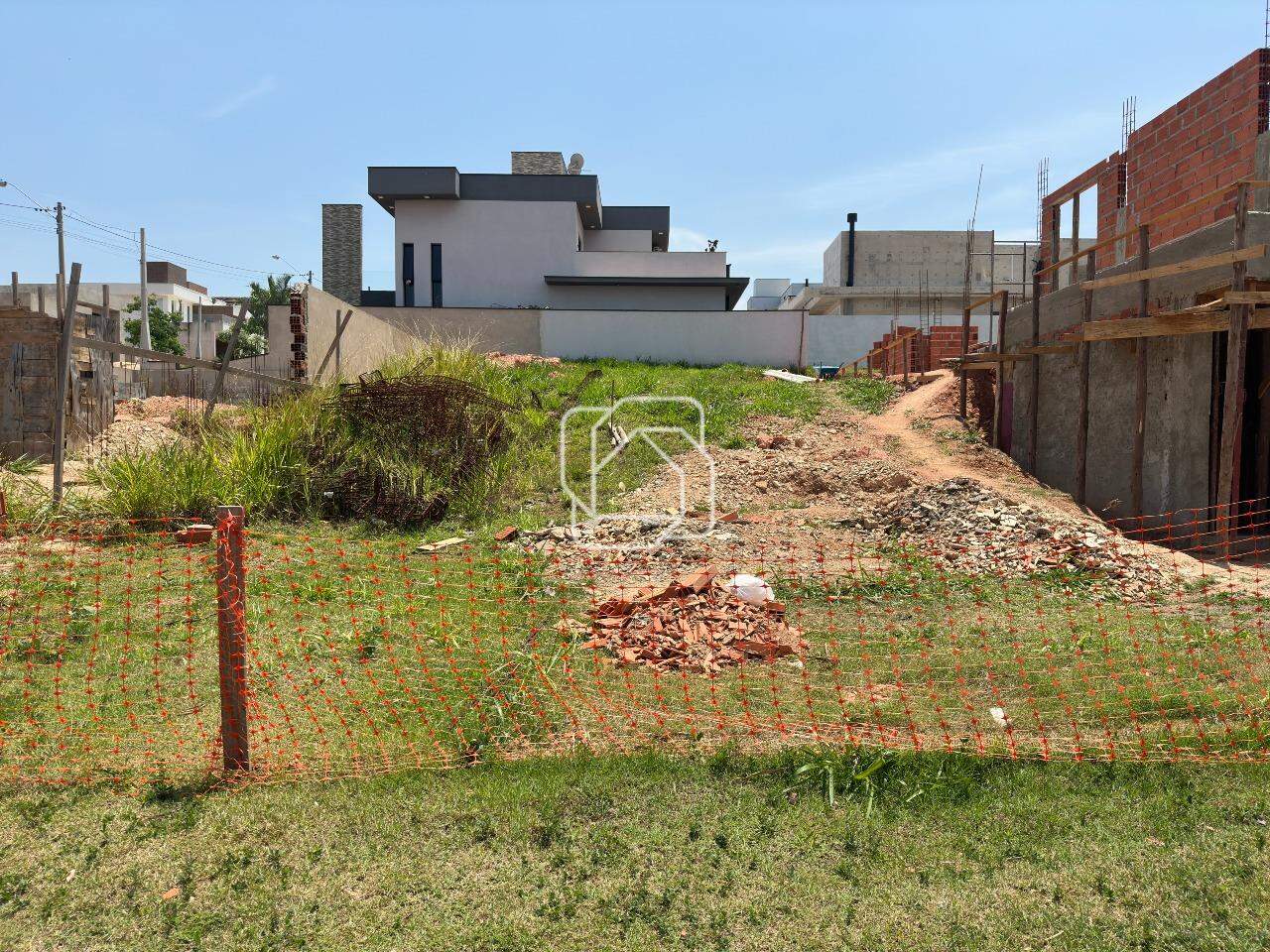 Terreno à venda em Salto - SP - Reserva Central Parque: 
