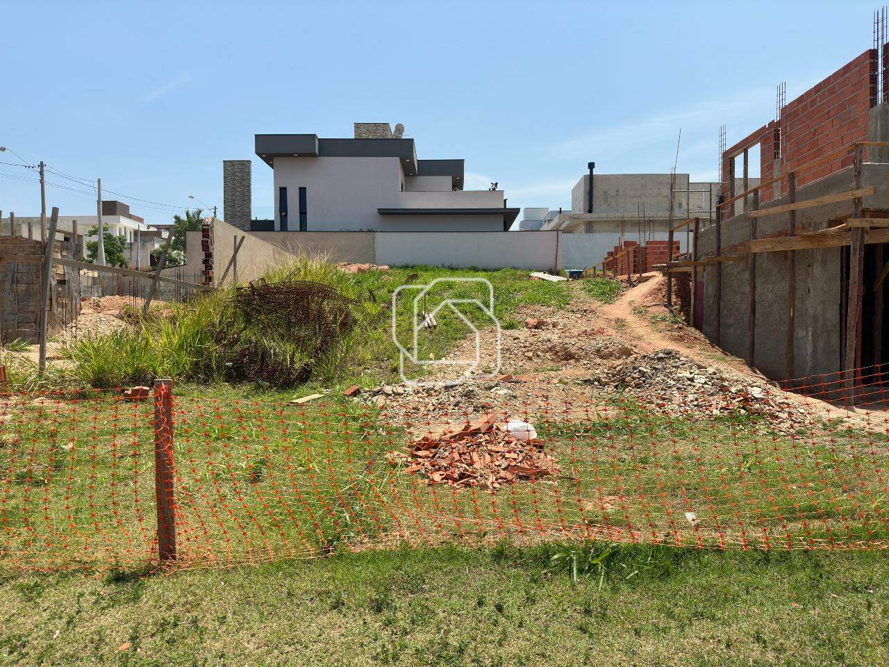 Terreno à venda em Salto - SP - Reserva Central Parque:
