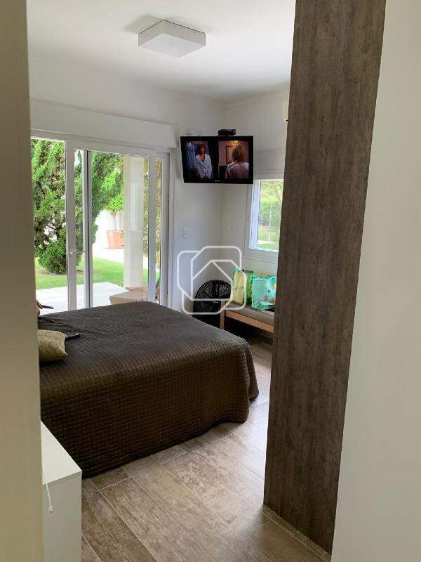 Casa de Condomínio à venda em Salto - SP - Condomínio Moradas São Luiz: Suíte