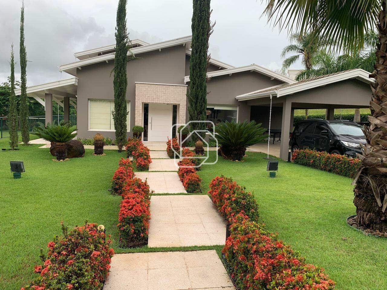 Casa de Condomínio à venda em Salto - SP - Condomínio Moradas São Luiz: Entrada