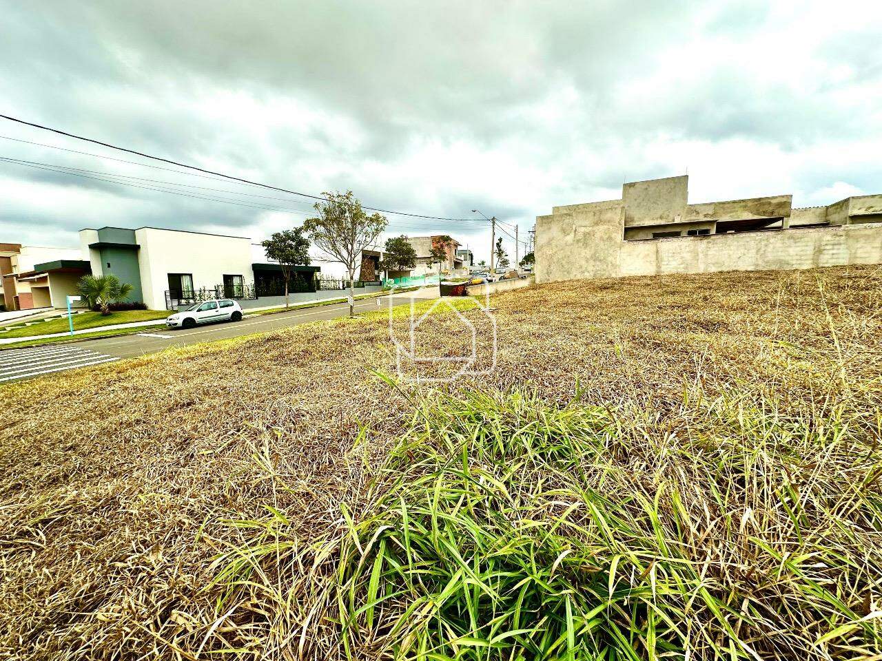 Terreno à venda em Salto - SP - Reserva Central Parque: 