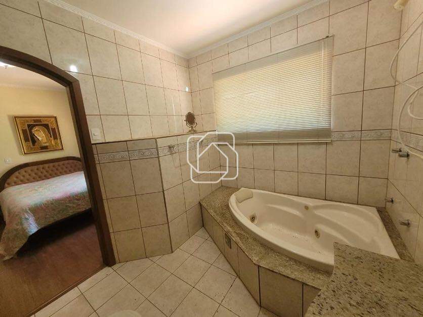 Casa para aluguel em Indaiatuba - SP - Vila Suíça: Banheiro