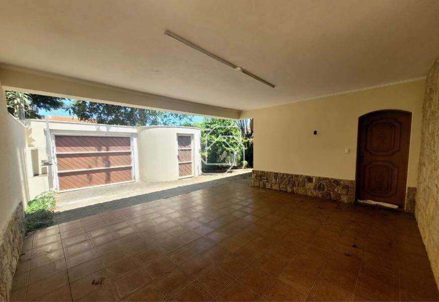 Casa para aluguel em Indaiatuba - SP - Vila Suíça: Garagem