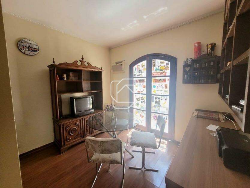 Casa para aluguel em Indaiatuba - SP - Vila Suíça: Dormitório