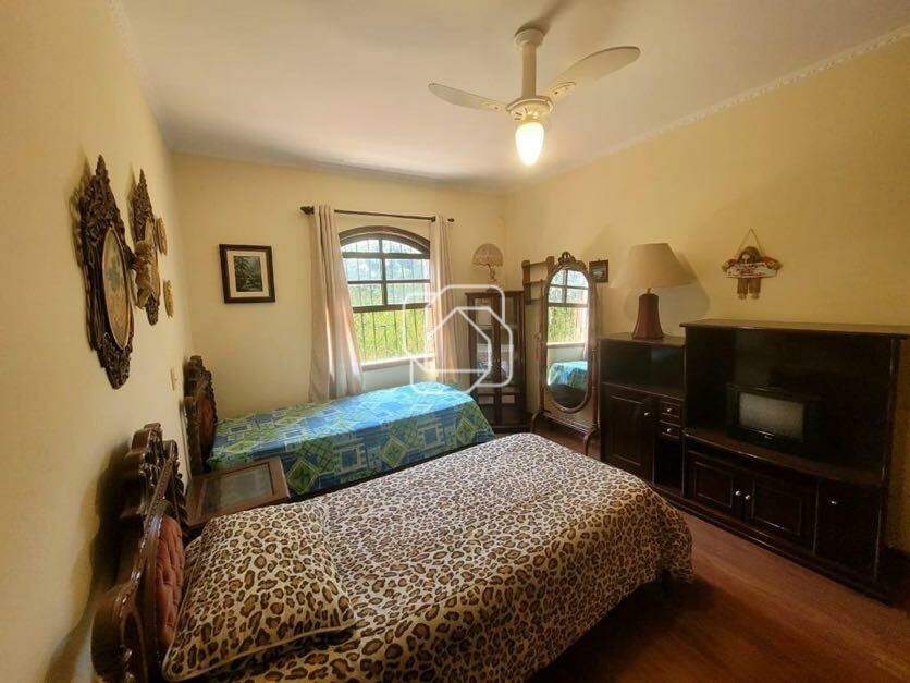 Casa para aluguel em Indaiatuba - SP - Vila Suíça: Dormitório