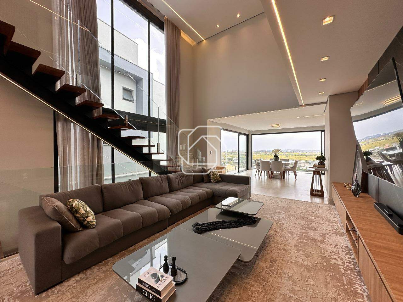 Casa de Condomínio à venda em Indaiatuba - SP - Jardim Vila Paradiso: Sala de estar