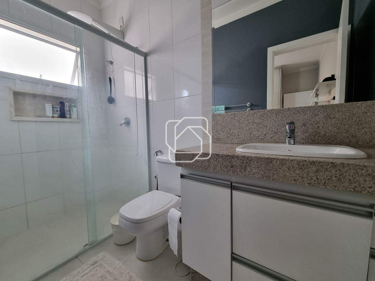 Casa de Condomínio para aluguel em Indaiatuba - SP - Residencial Beira da Mata: Banheiro