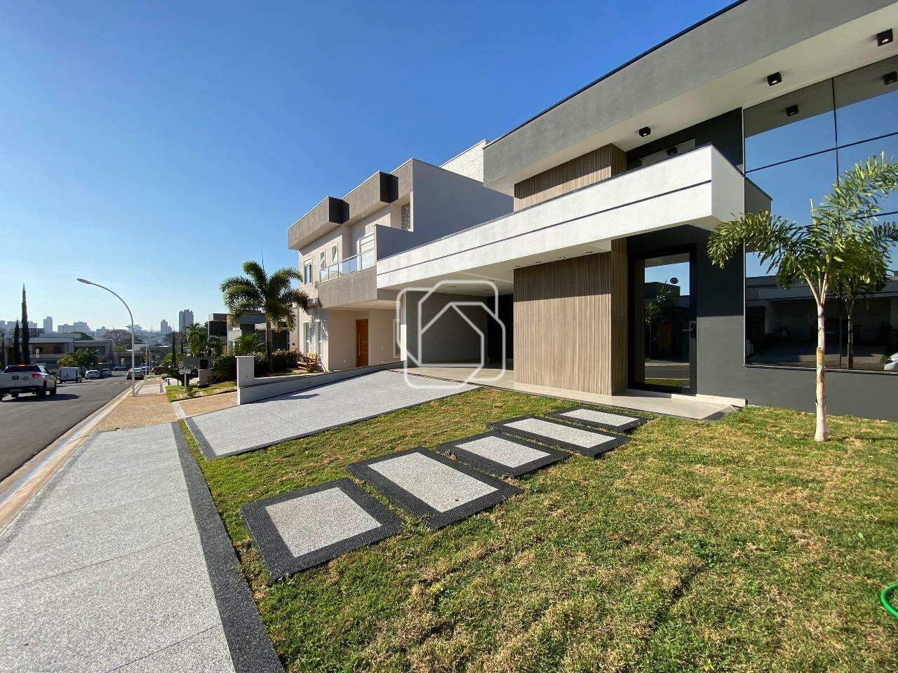 Casa de Condomínio à venda em Indaiatuba - SP - Jardim Residencial Dona Lucilla: Fachada
