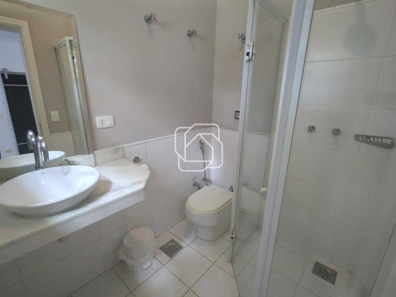 Casa de Condomínio para aluguel em Itu - SP - Parque Village Castelo: Banheiro