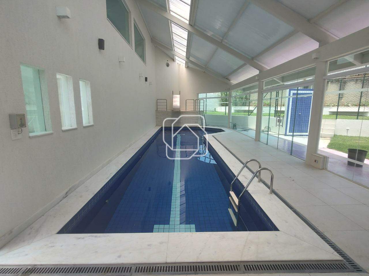 Casa de Condomínio para aluguel em Itu - SP - Parque Village Castelo: Piscina