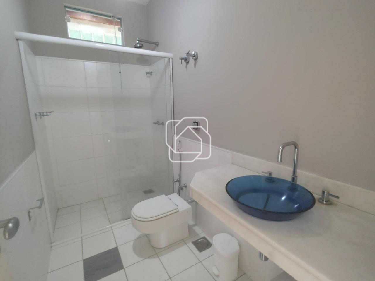 Casa de Condomínio para aluguel em Itu - SP - Parque Village Castelo: Banheiro