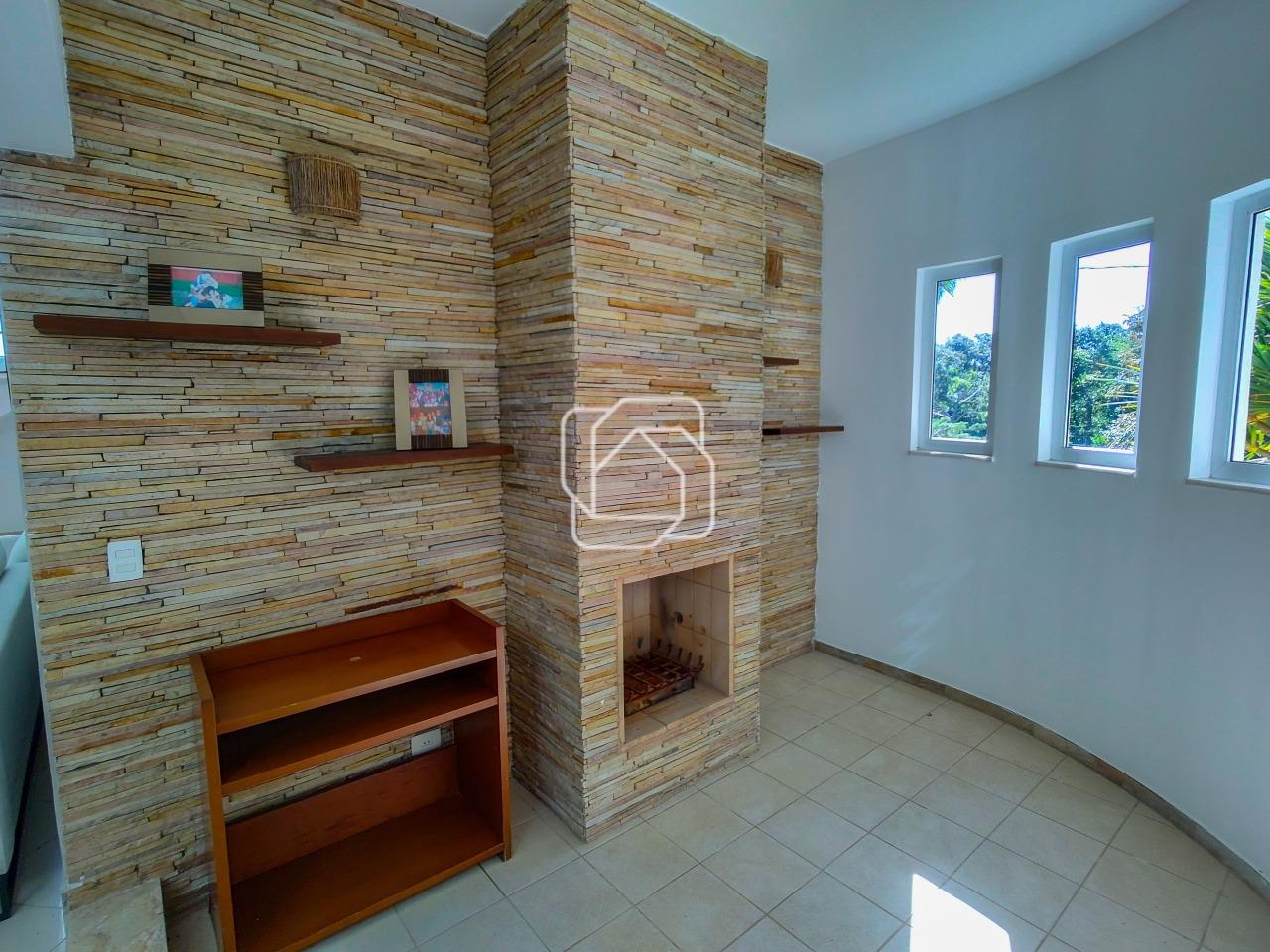 Casa de Condomínio para aluguel em Itu - SP - Parque Village Castelo: Lareira