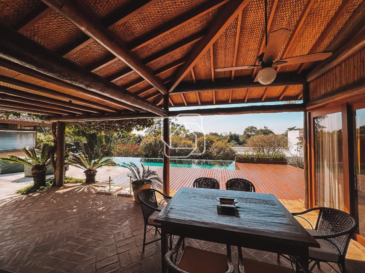 Casa de Condomínio para aluguel em Itu - SP - Fazenda Vila Real de Itu: Varanda