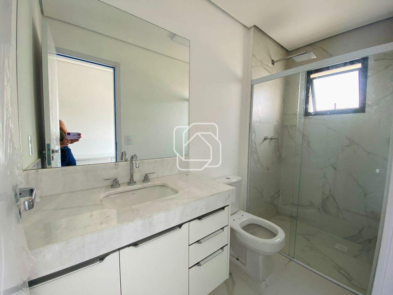 Apartamento para aluguel em Indaiatuba - SP - Reserva Luíza Tomazelli: Banheiro 