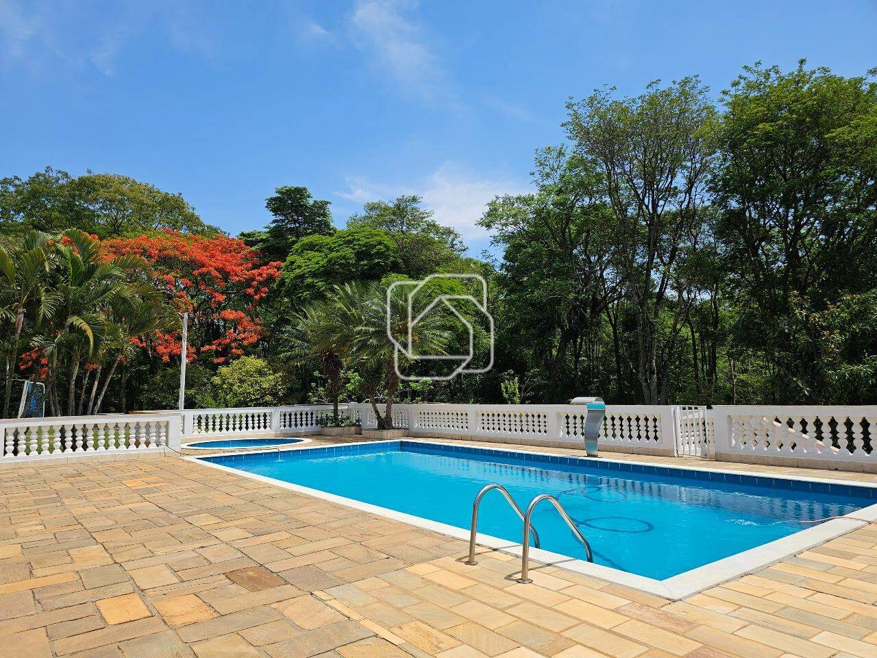 Casa de Condomínio à venda em Indaiatuba - SP - Recanto das Flores: Área da piscina