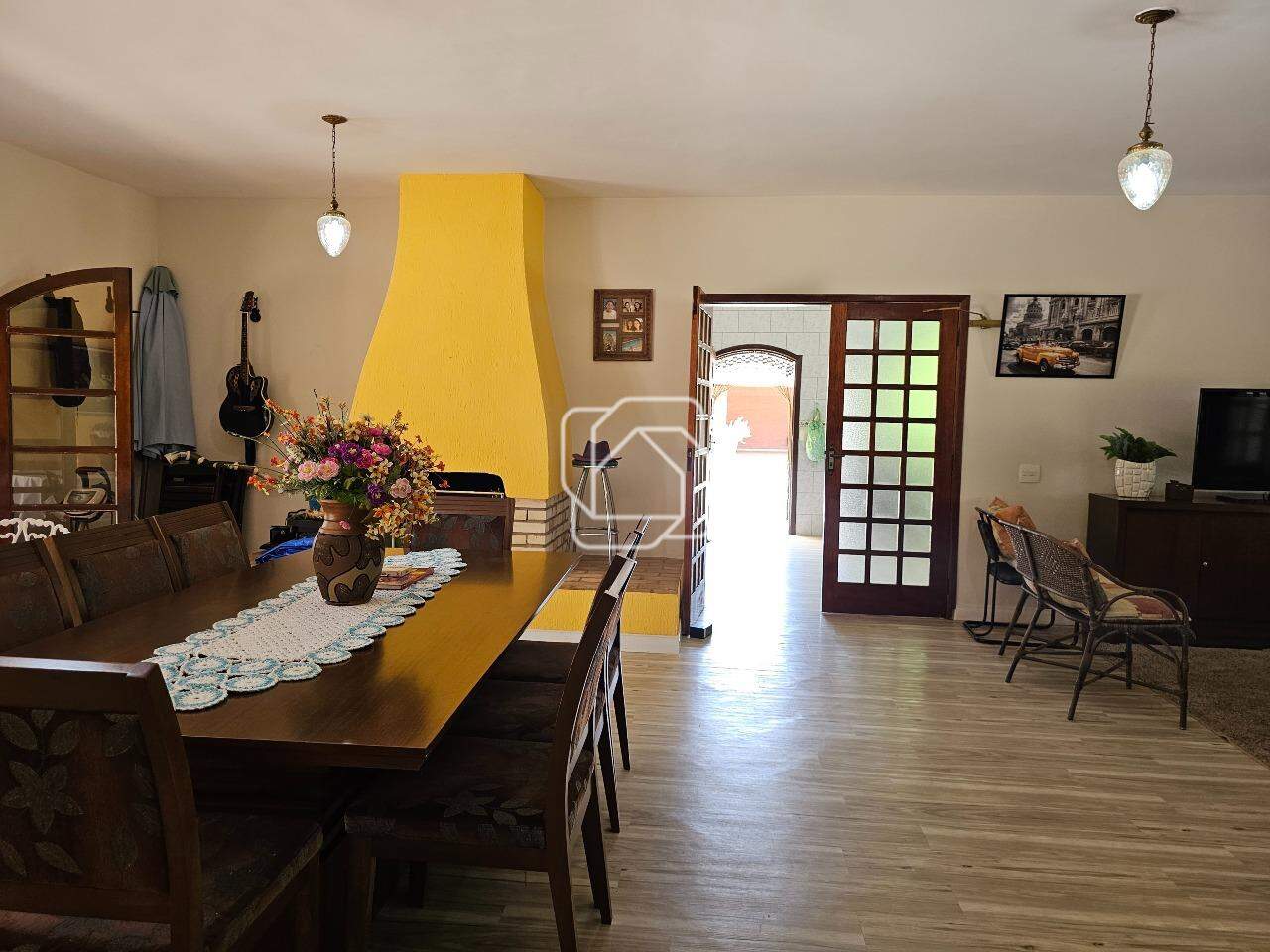 Casa de Condomínio à venda em Indaiatuba - SP - Recanto das Flores: Ambientes integrados