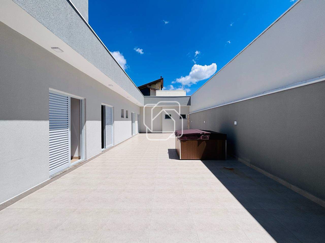 Casa de Condomínio à venda em Salto - SP - Condomínio Costa das Areias: Área externa