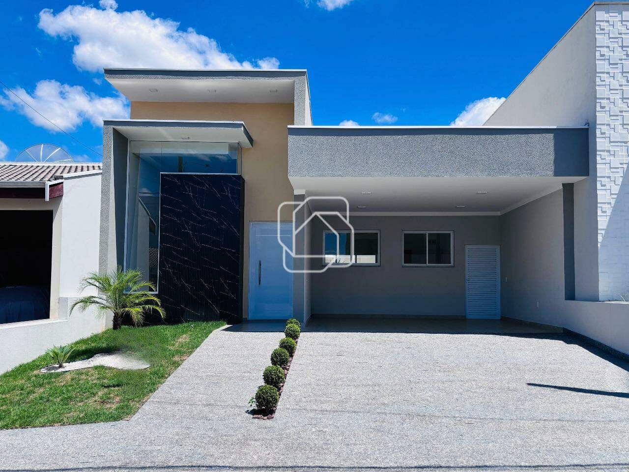 Casa de Condomínio à venda em Salto - SP - Condomínio Costa das Areias: Fachada