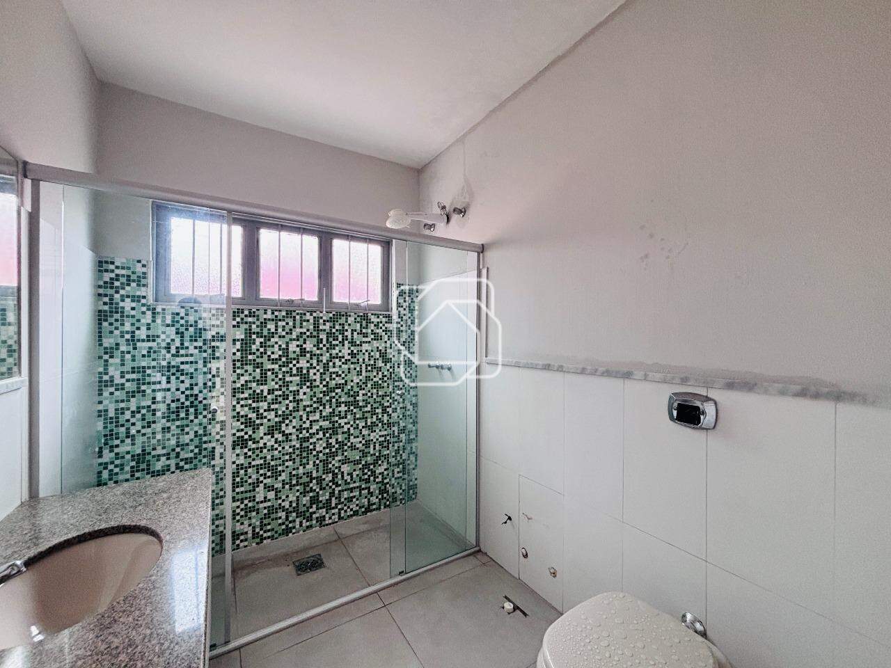 Casa de Condomínio à venda em Itu - SP - Condomínio Portal de Itu: Banheiro