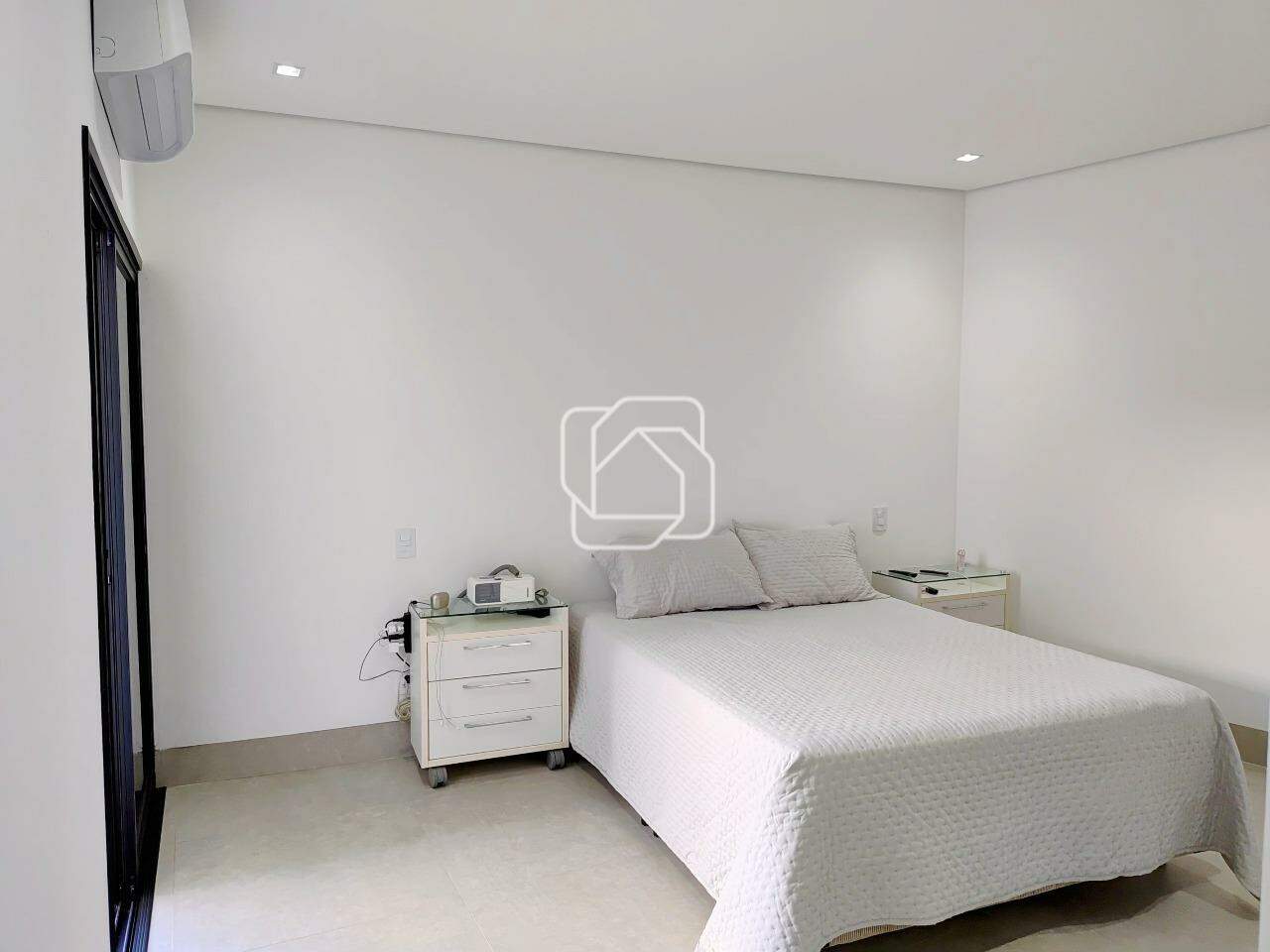 Casa de Condomínio à venda em Itu - SP - Condomínio Gardenville: Suíte master