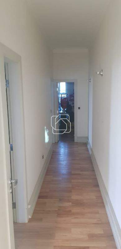 Casa de Condomínio para aluguel em Indaiatuba - SP - Terras de Itaici: Corredor