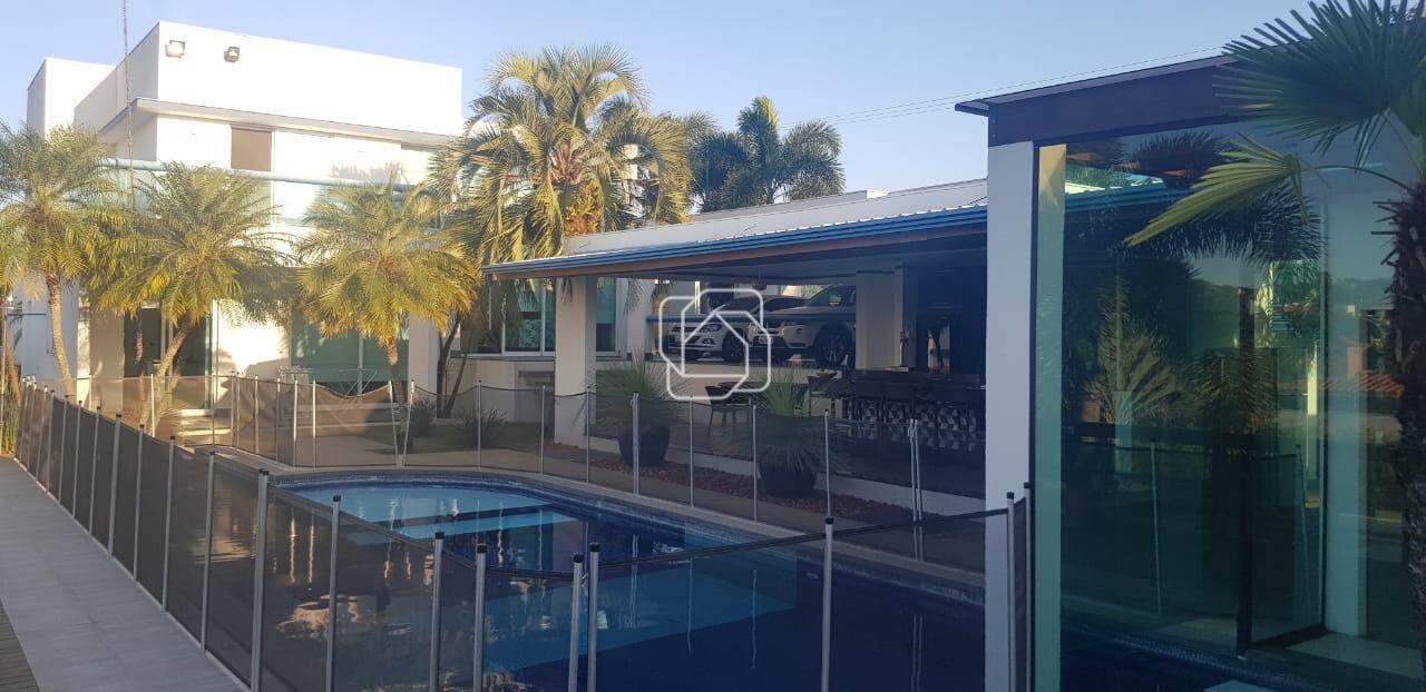 Casa de Condomínio para aluguel em Indaiatuba - SP - Terras de Itaici: Área da piscina