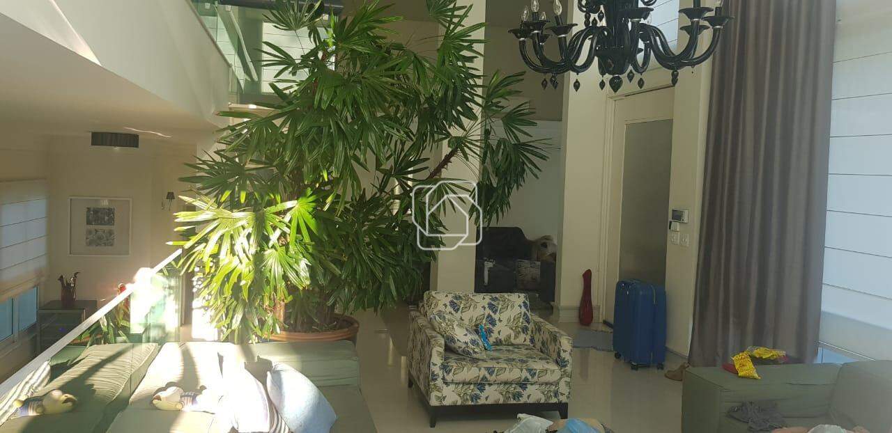 Casa de Condomínio para aluguel em Indaiatuba - SP - Terras de Itaici: Sala de estar