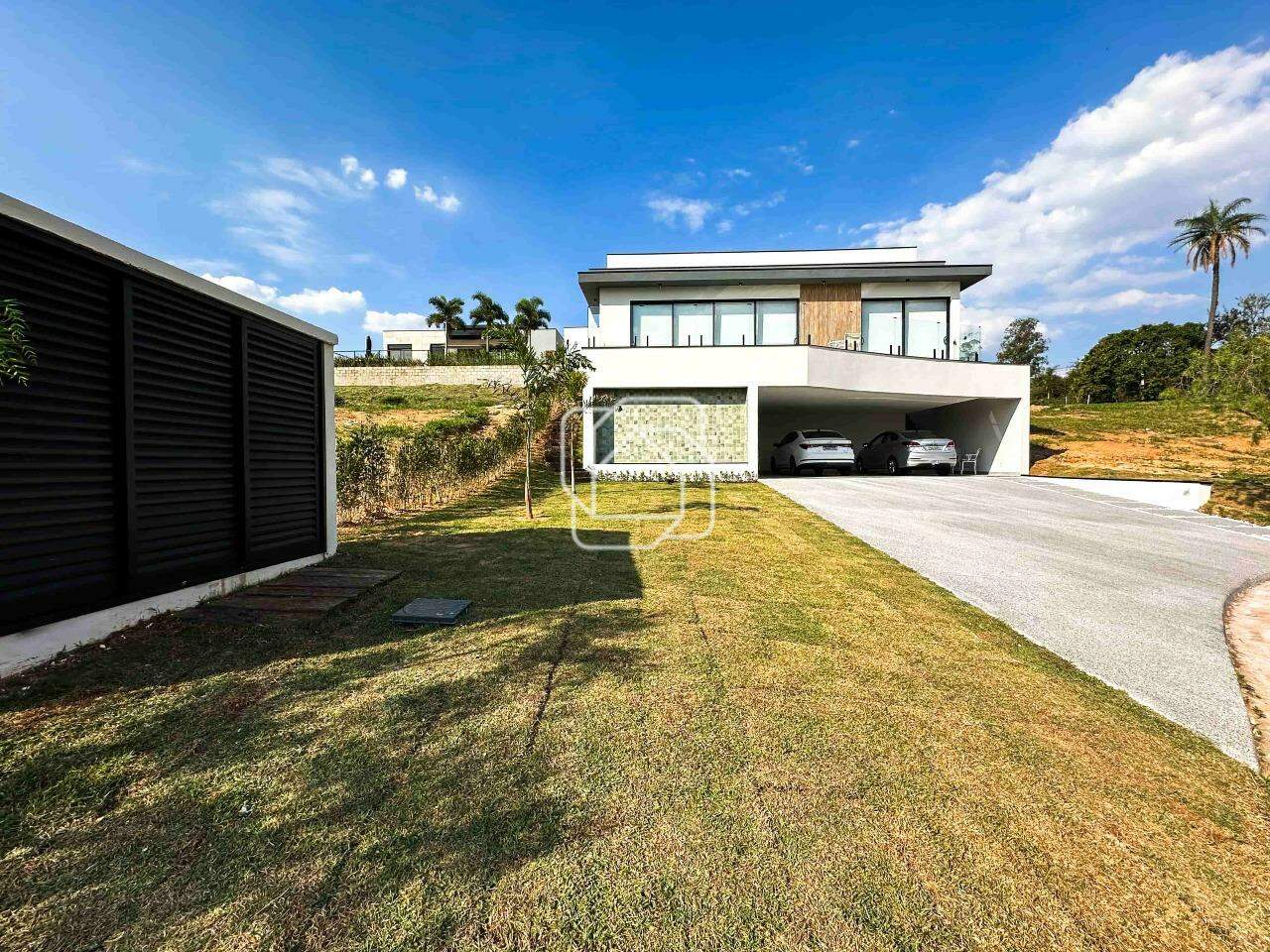 Casa de Condomínio para aluguel em Itu - SP - Condomínio Villas do Golfe: Fachada