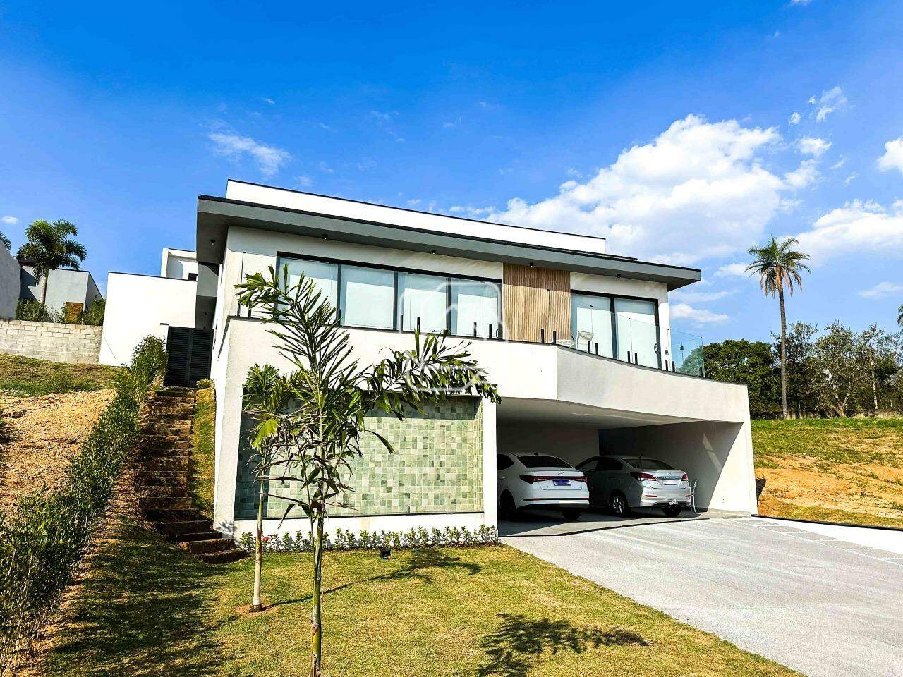 Casa de Condomínio para aluguel em Itu - SP - Condomínio Villas do Golfe: Fachada