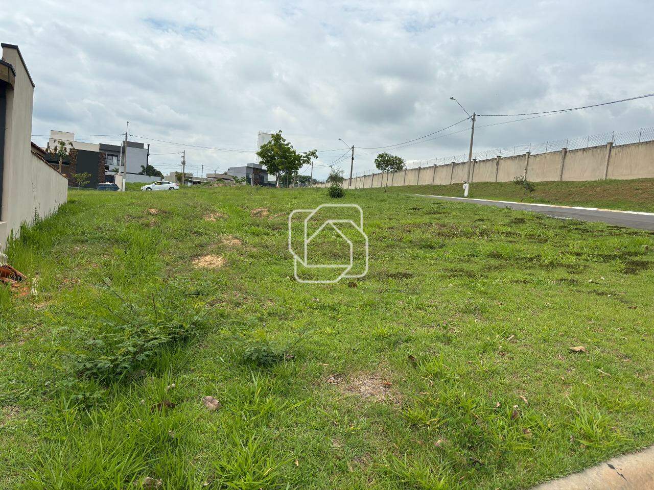 Terreno à venda em Itu - SP - Condomínio Gardenville: 