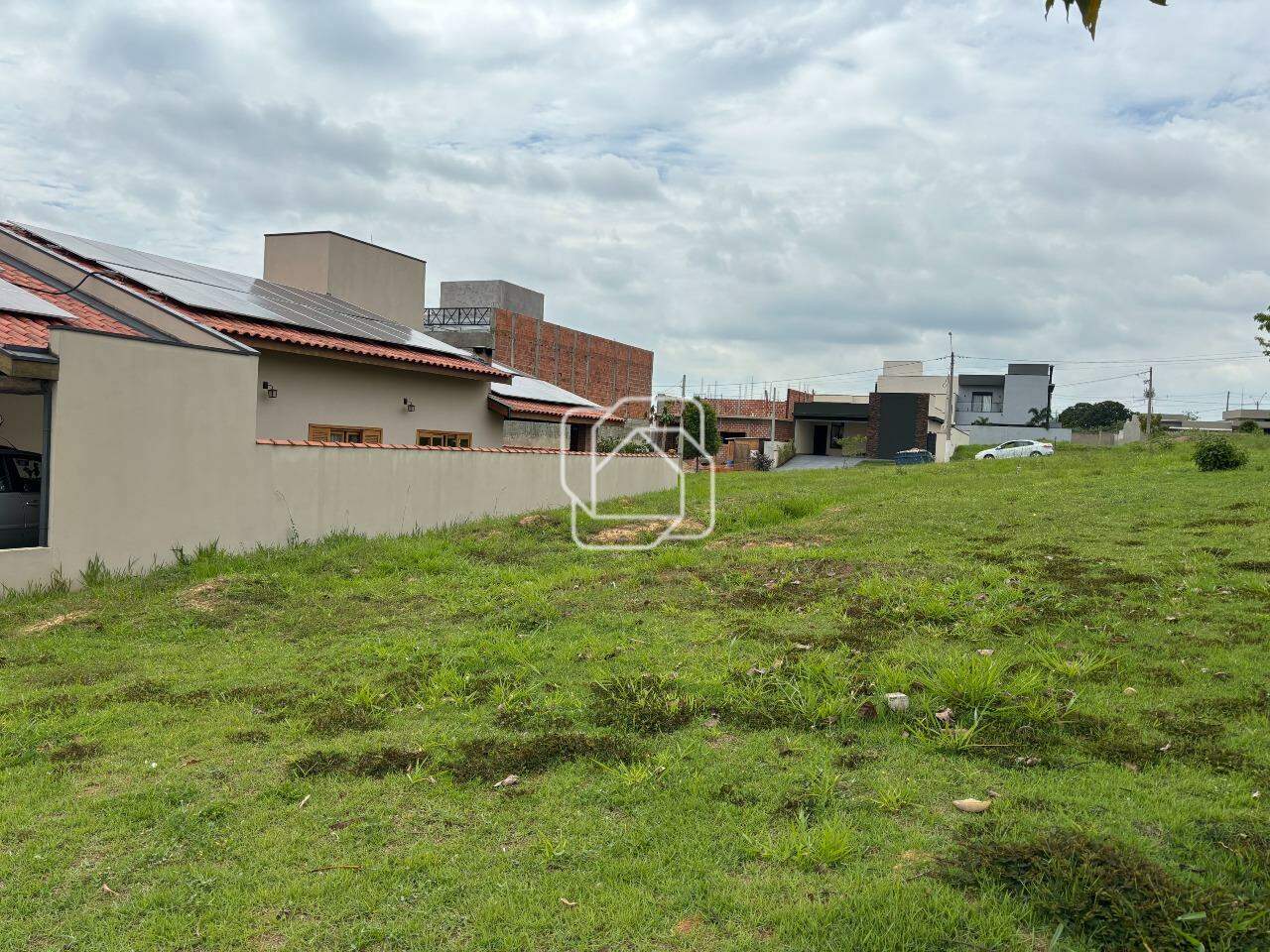 Terreno à venda em Itu - SP - Condomínio Gardenville: 