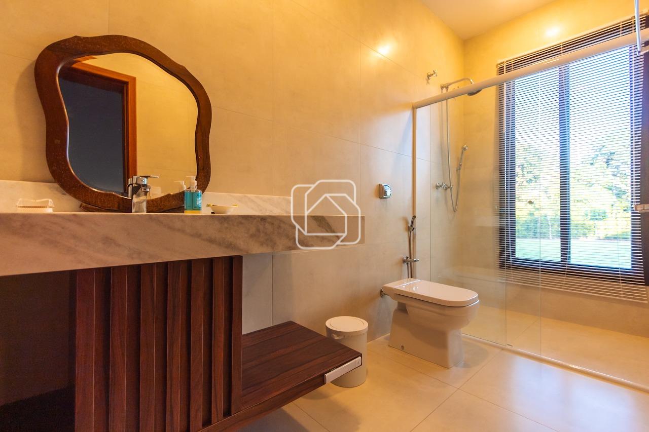 Casa de Condomínio à venda em Indaiatuba - SP - Recanto das Flores: Banheiro