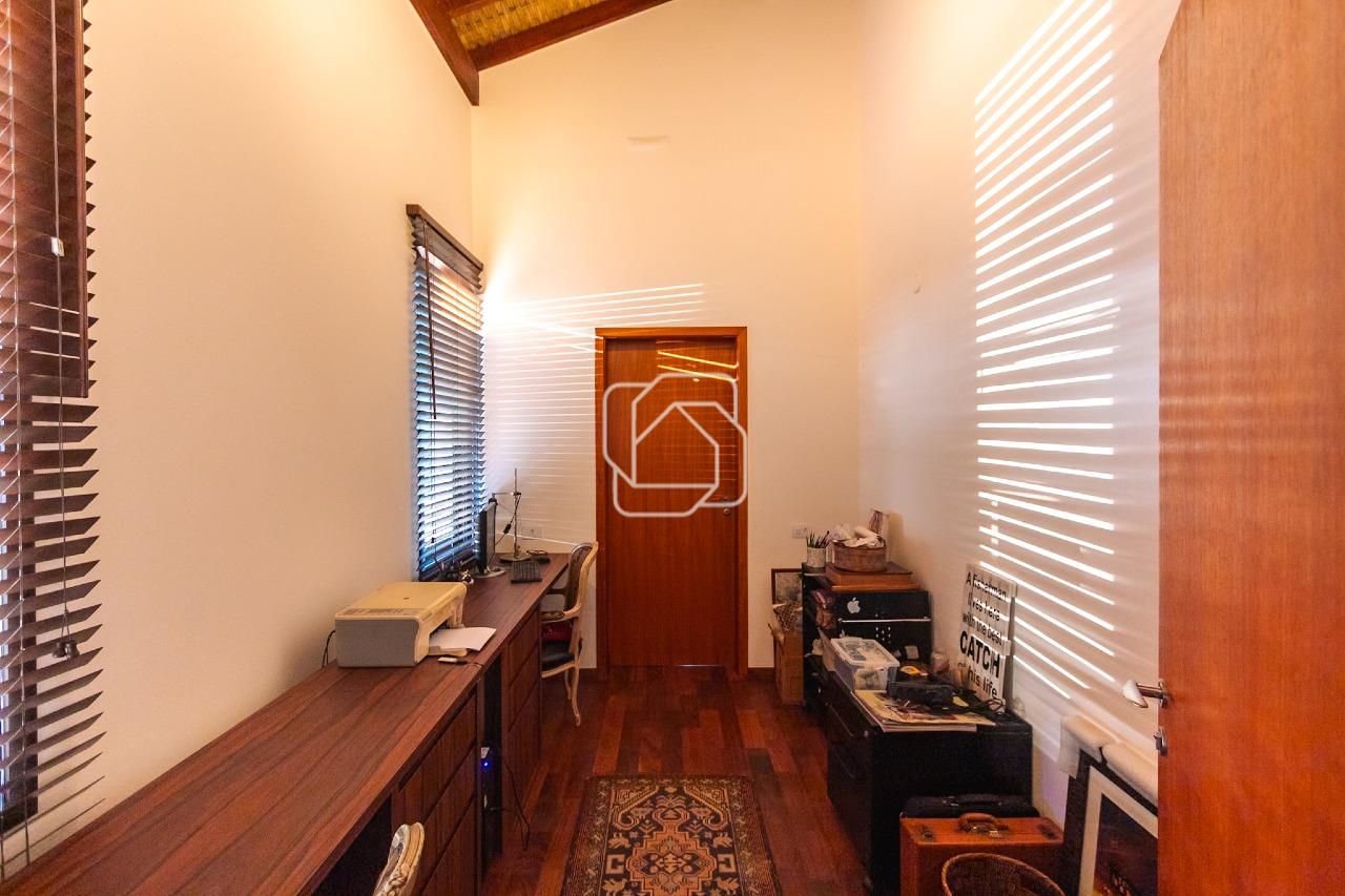 Casa de Condomínio à venda em Indaiatuba - SP - Recanto das Flores: Closet