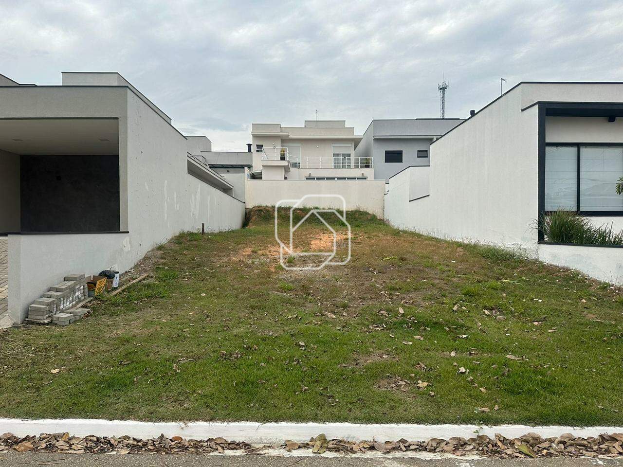 Terreno à venda em Itu - SP - Condomínio Residencial Mont Blanc: 