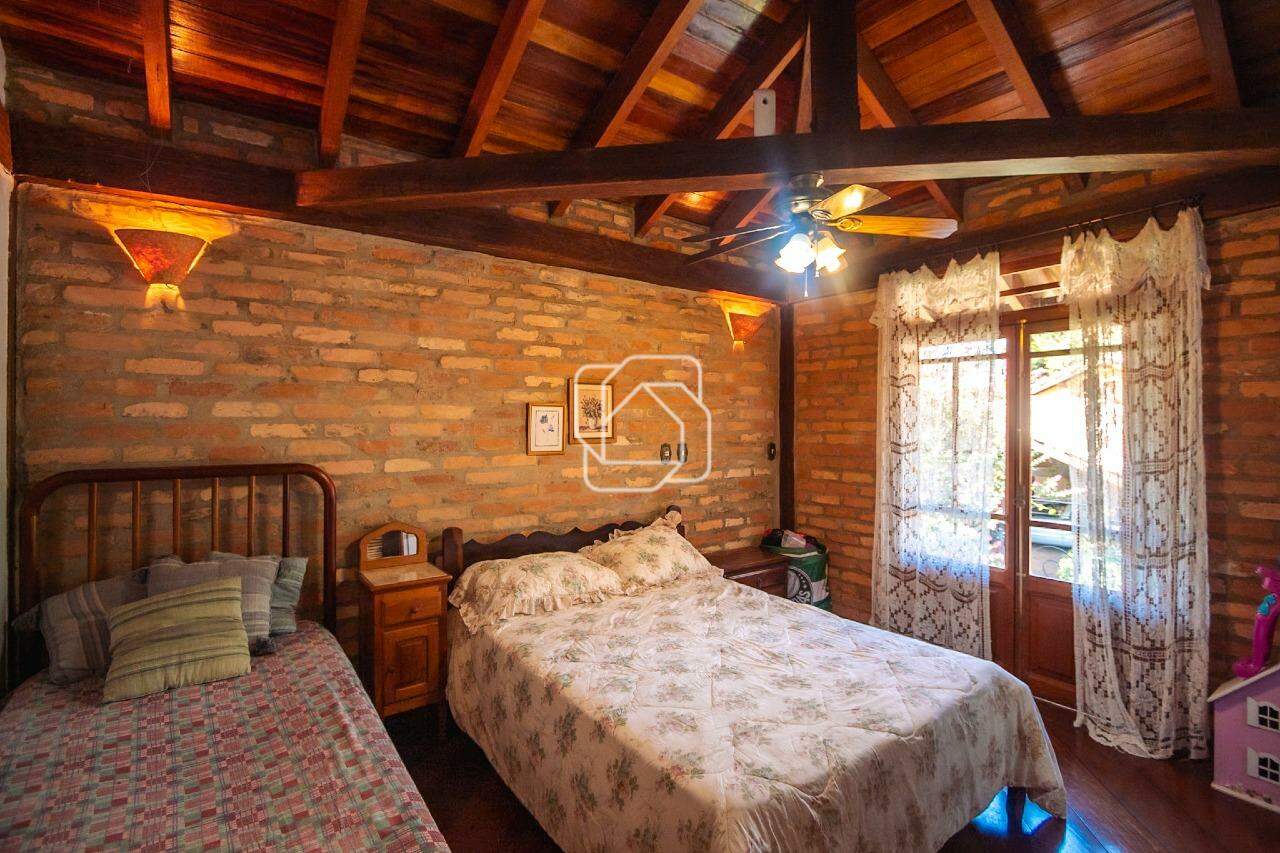 Casa de Condomínio à venda em Indaiatuba - SP - Colinas do Mosteiro de Itaici: Dormitório