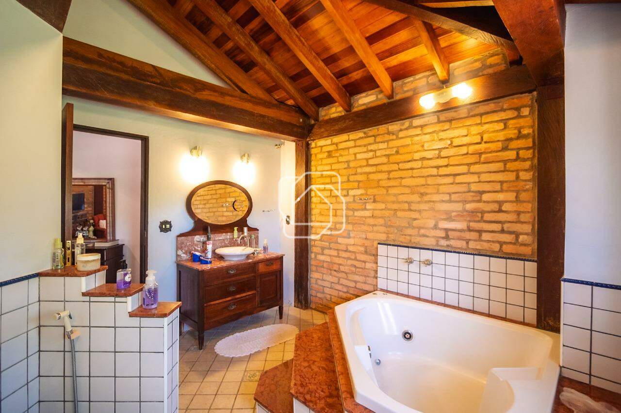 Casa de Condomínio à venda em Indaiatuba - SP - Colinas do Mosteiro de Itaici: Banheiro