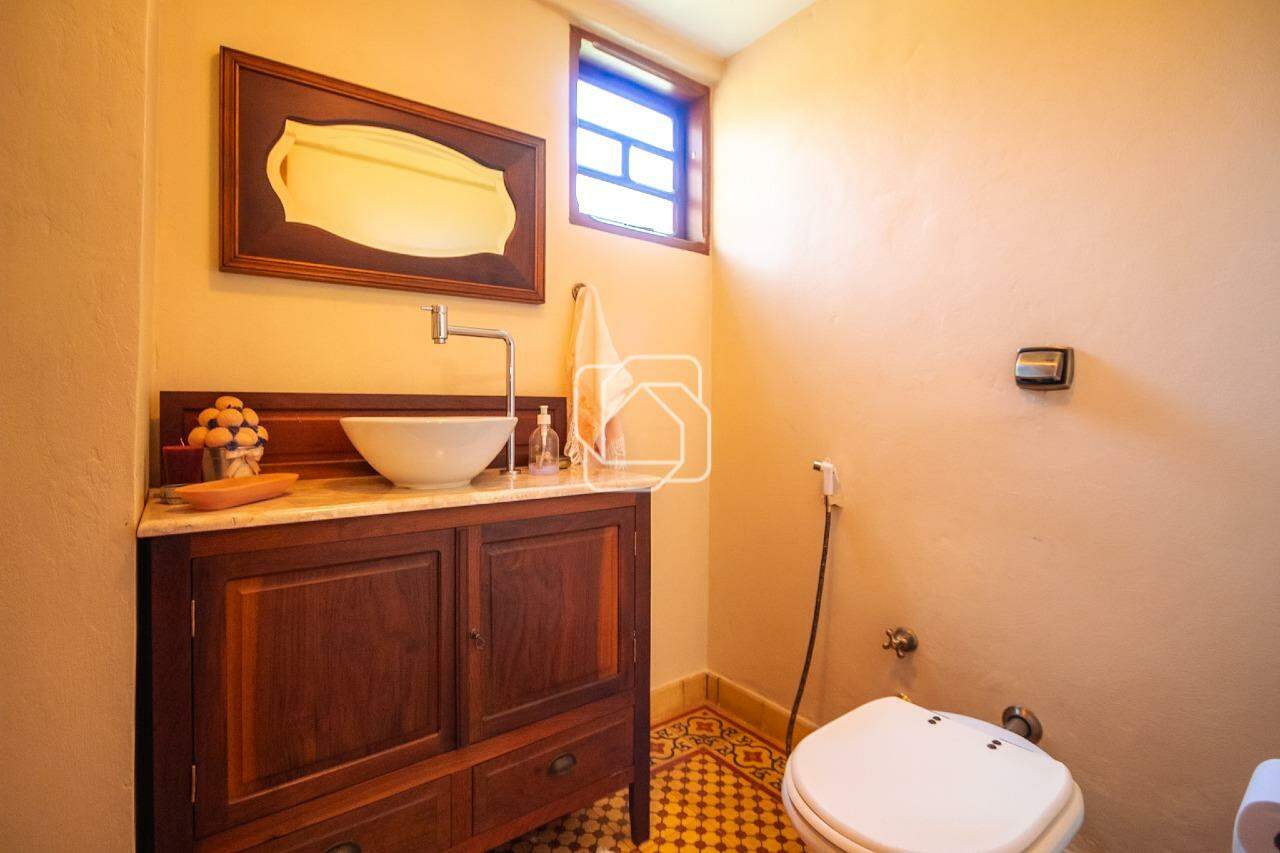 Casa de Condomínio à venda em Indaiatuba - SP - Colinas do Mosteiro de Itaici: Lavabo