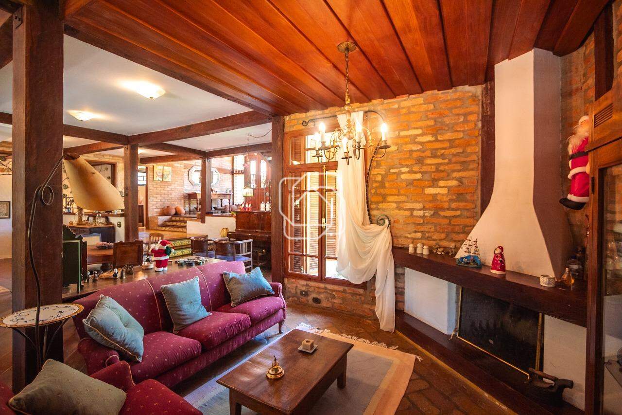 Casa de Condomínio à venda em Indaiatuba - SP - Colinas do Mosteiro de Itaici: Sala de lareira